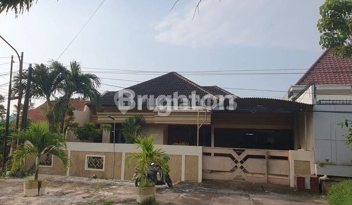 RUMAH SIAP HUNI BAGUS TERAWAT STRATEGIS BOROBUDUR MANYARAN SEMARANG BARAT