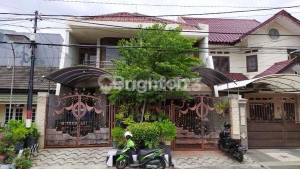 Rumah Siap Pakai Belakang Galaxy Mall Surabaya Timur