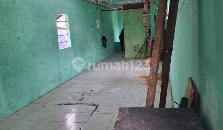 Dijual Rumah di Jembatan Besi VI, Cocok untuk dijadikan Ruang Usaha Konveksi dan lainya