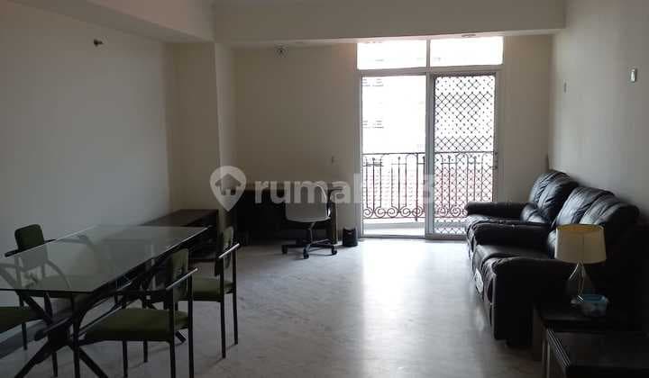 Menteng Apartemen Furnished 3 BR Apartment