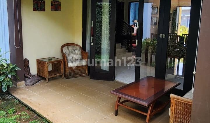 Rumah Furnished Pejaten, Jakarta Selatan SHM Bagus