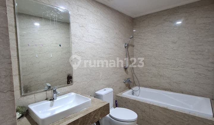 Apartment Menteng Park Bagus Furnished 2 BR