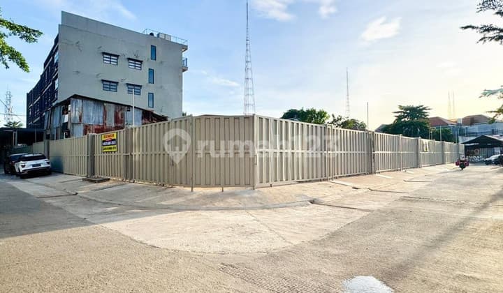 Ruang Usaha Tanah jl.Kavling DKI Jakbar Meruya Selatan 900m2 50x18m