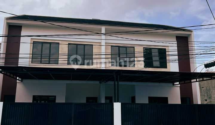 Rumah Bagus di Jl Danau Limboto Raya, Perum Bumi Karawaci Baru Tangerang