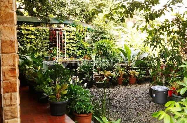 Di JUAL Rumah daerah kebayoran baru bisa untuk tempat usaha