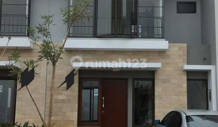JUAL Rumah di Ciracas Lingkungan Nyaman lokasi strategis