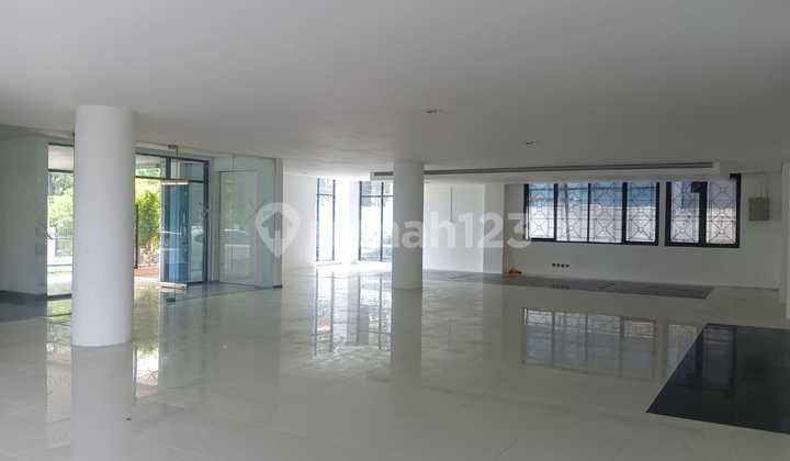 Strategic Location Office Building in South Jakarta