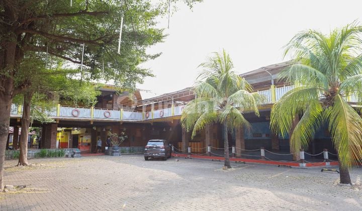 Ruang Usaha Bagus 1428 m2 SHM Pingir Jalan Raya , Depok