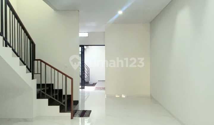 Jual Rumah Baru 2Lantai Mekar Wangi