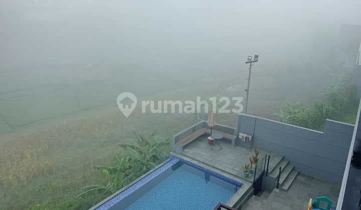 Jual Rumah Mewah Fullfurnished Kolam Renang View Danau Kota Baru Parahyangan