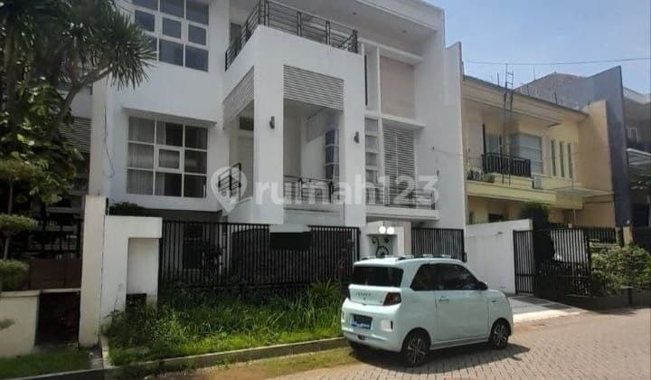 Ready-to-Occupy Modern Minimalist House for Sale in Araya Phase 1