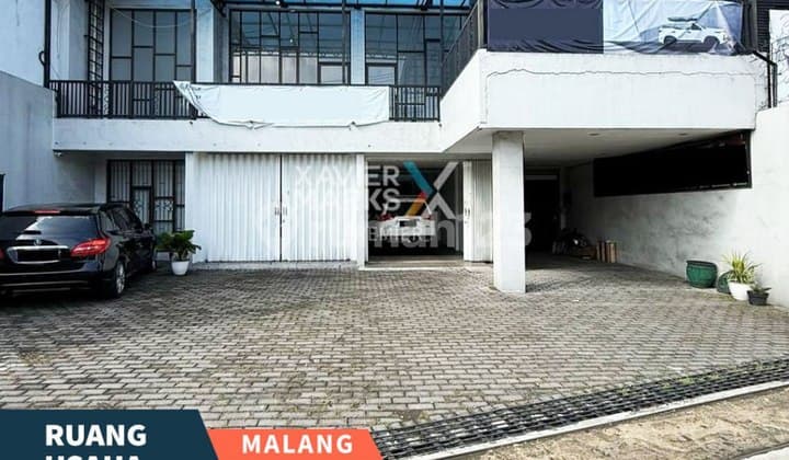 Ruang Usaha Poros Jalan di Borobudur Malang