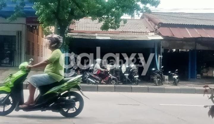 Rumah Cocok untuk Usaha di Pinggir Jalan di Jl. Mangkang, Kecamatan Tugu, Semarang