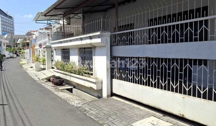 Rumah di Tengah Kota di Jl. Pekunden Timur, Semarang Tengah