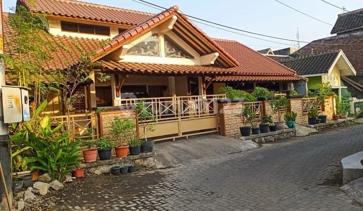 V Rumah Kondisi Bagus Di Plamongan Garden Permai