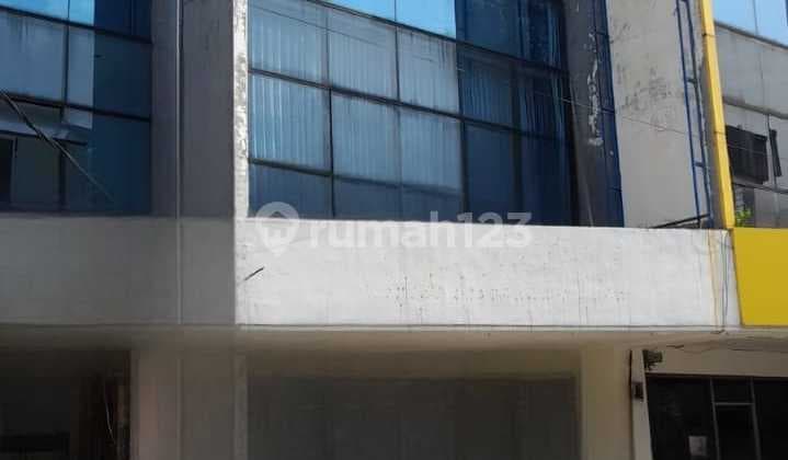 Price Drop: 3-Storey Shop House in Bangkong Plaza Complex