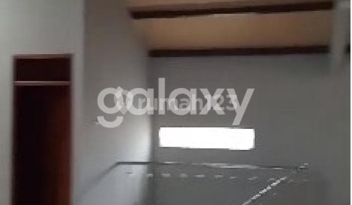 P Jual / Sewa Rumah 2 Lantai Kondisi Bagus Di Tlogosari