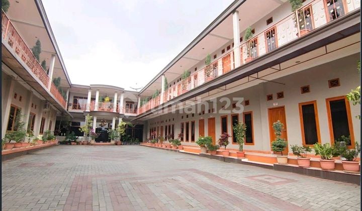 2 Hotel Bintang 3 Masih Aktif Kamar 43 1km Dari Taman Safari