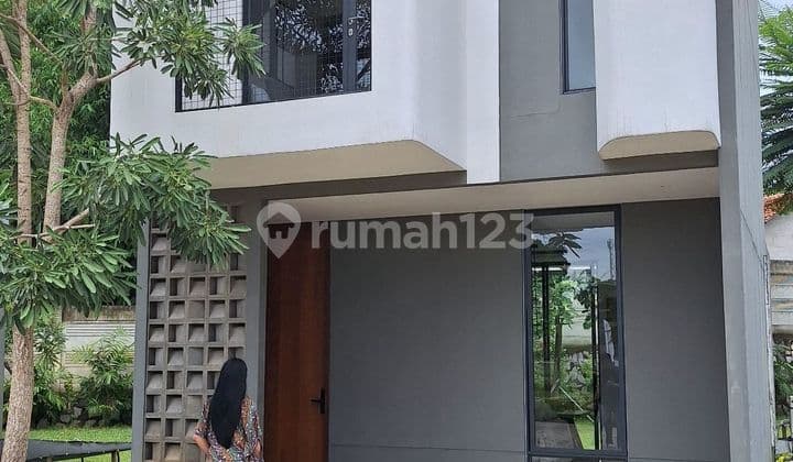 Rumah 2 Lantai Mewah Cluster Neo Nerin Giantara