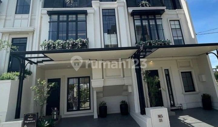 Rumah 3 Lantai Cluster Melrose Di Barat Jakarta