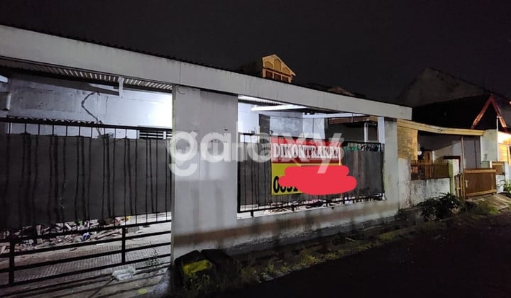 Rumah Lokasi Dekat Mall Paragon Di Jl. Kelengan Semarang Tengah