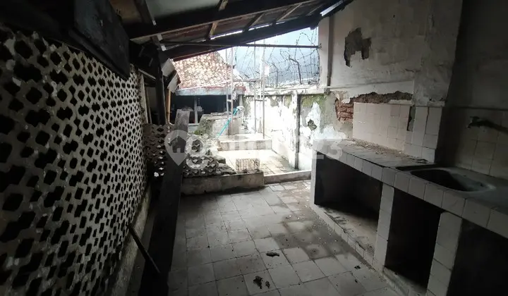 Rumah Di Jl. Kelengan Besar Semarang Tengah