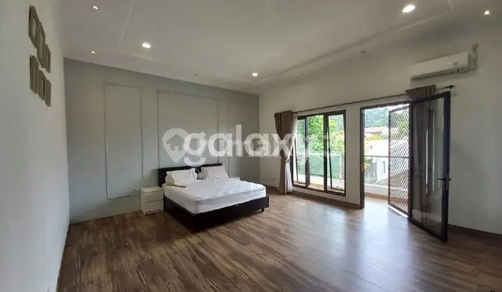 Rumah 2 Lantai Bagus Banget & Siap Huni Di Jl. Mangunsari Gunung Pati