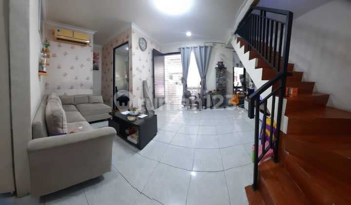 Di Perumahan Grand Sutera Tangerang, Tangerang