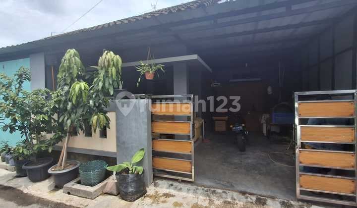 Dijual Rumah Siap Huni di Banyuanyar Banjarsari, Bersih Cantik bisa KPR