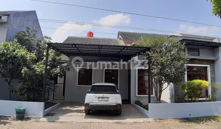 Rumah lux siap pakai di Gumpang Kartasura Solo perumahan cluster