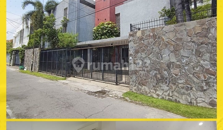 Dijual Rumah di Gajahan Pasar Kliwon, Mewah Terawat