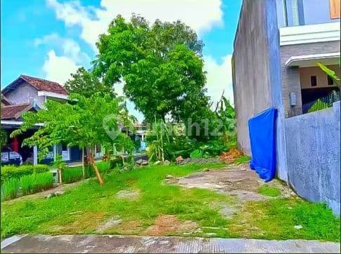 Tanah di Jln. Betet Manahan Kota Solo Surakarta, Solo SHM 96 m²