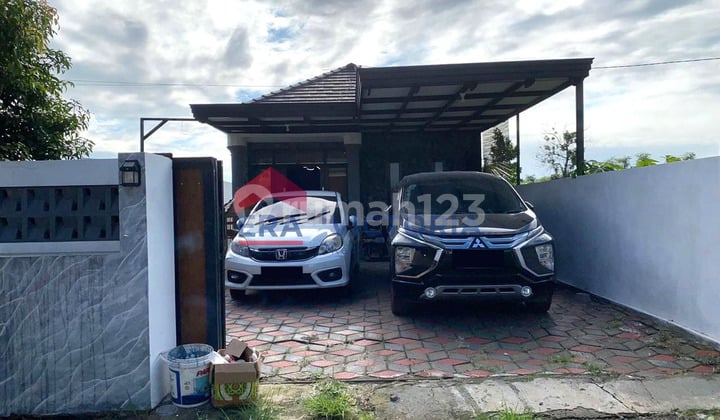 For Sale Freehold Cement House, Kediri 10 Minutes From Bus Terminal