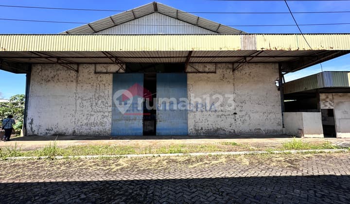 Warehouse for Rent in Kepanjen Area, Former Factory, Accessible by Trucks