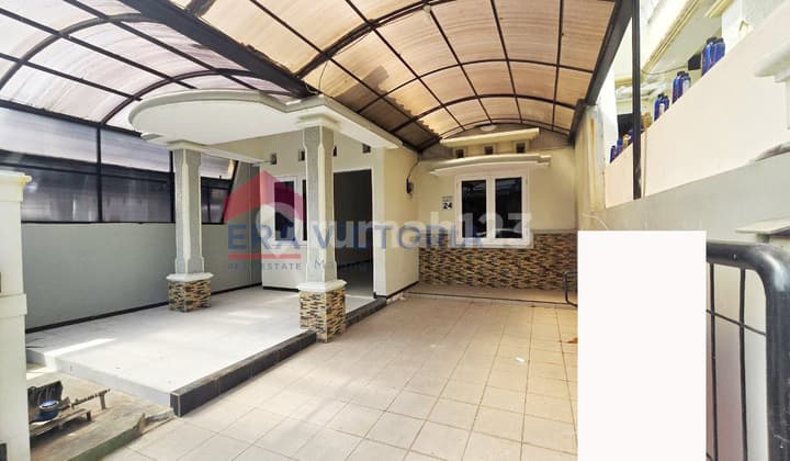 Rumah Lokasi Tenang dan Nyaman Dekat Kmapus Unmer, Kuliner Kawi