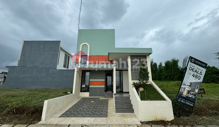 Hunian One Gate System Modern Minimalis Aman, Nyaman Dikelilingi Kampus Ternama