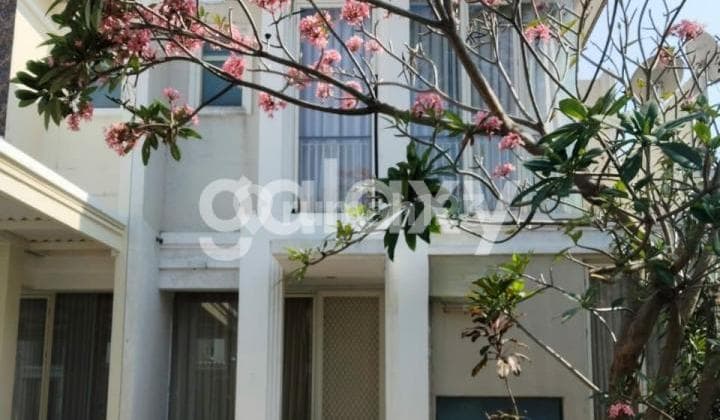 Disewakan Rumah Long Beach Pakuwon City Surabaya 3 Kamar