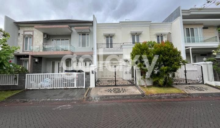 Disewakan Rumah 5 Kamar Tidur San Antonio Pakuwon City Full Furnished