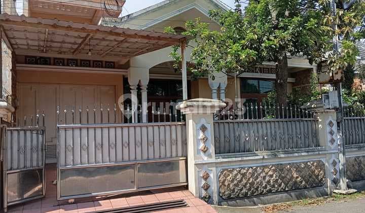 Dijual Rumah Terawat di Lokasi Strategis Dibatununggal