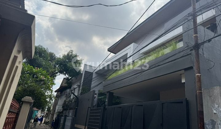 Dijual Rumah Mewah Modern di Leuwipanjang Harga Kompetitif