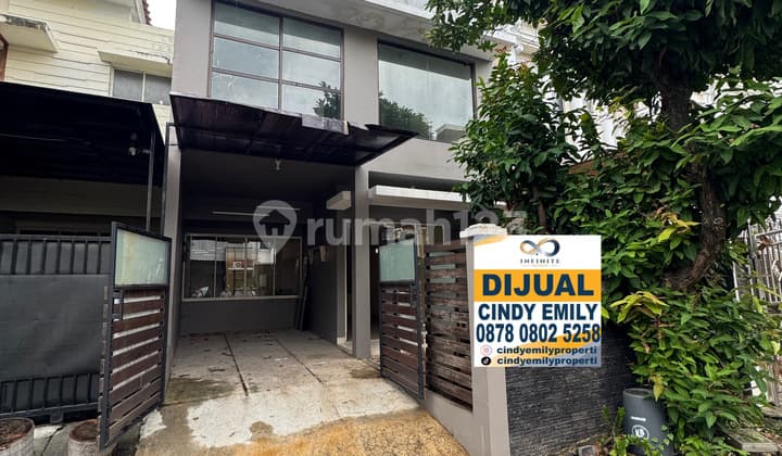 Rumah di Layar Permai Pik, 2 Lantai Hadap Selatan