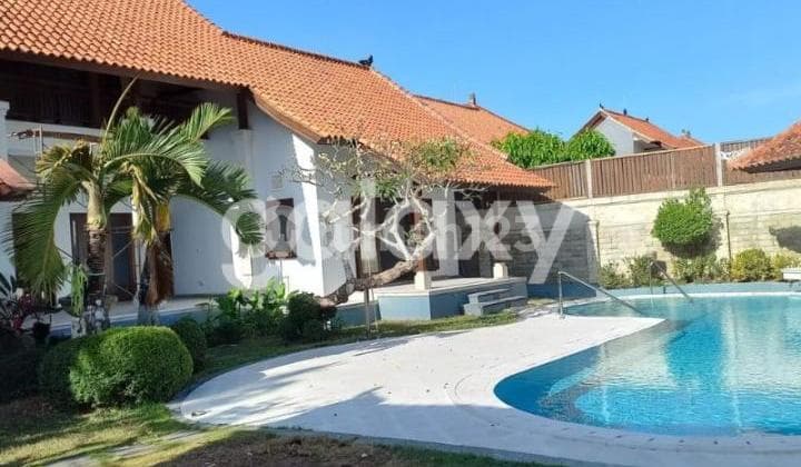 Villa Bagus 2-Story Mumbul Garden Nusa Dua Benoa Badung, Bali