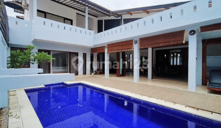 Two-Storey Villa in Gunung Gede Pulasari, Benoa, Badung