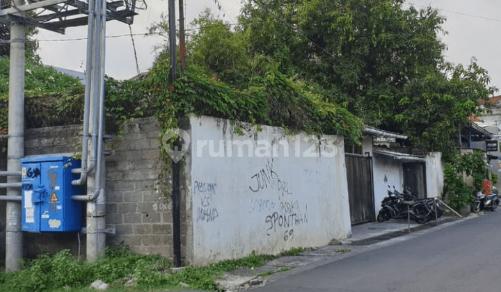 Bonus Land with Building in the City Center on Teuku Umar, Denpasar