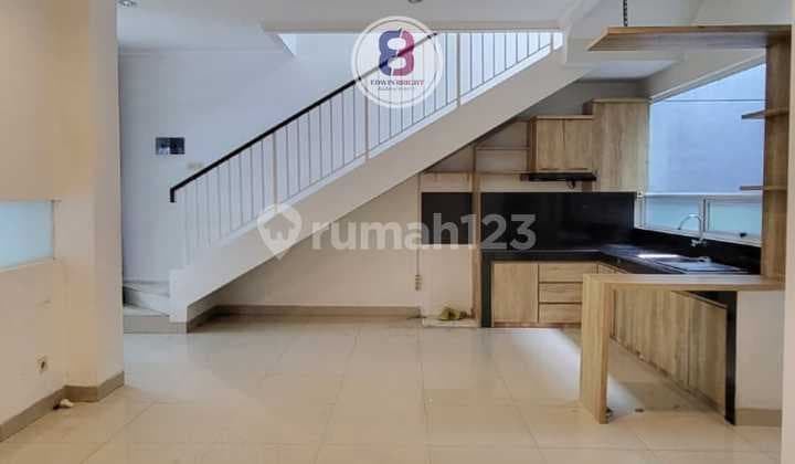 Dijual Rumah Cantik Rapi Terawat di Discovery Bintaro Jaya