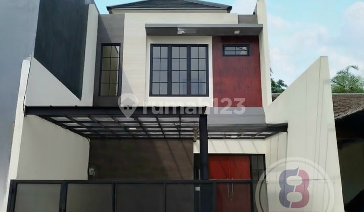 Beautiful brand new ready-to-occupy house for sale in Graha Raya Bintaro.