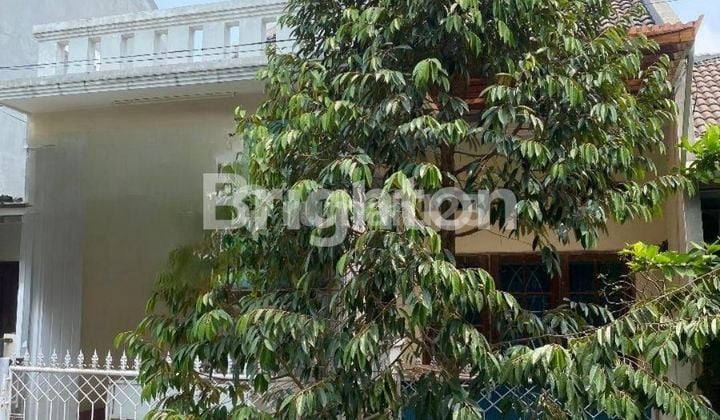 Dijual Rumah 2 Lantai di Mahkota Pesona Bekasi