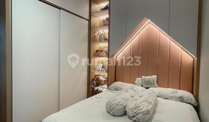 RUMAH MEWAH DI GREENWICH BSD CITY 2 LANTAI FULL FURNISH SIAP HUNI