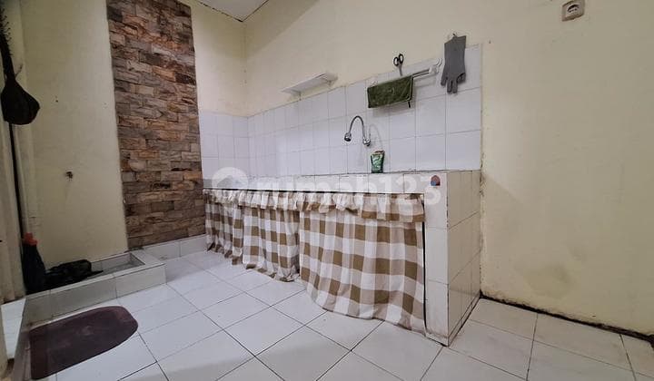 Rumah Tua 1 Lantai di Bsd, Perlu Renovasi