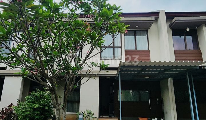 RUMAH CANTIK RAPIH DI VANYA PARK BSD CITY 2 LANTAI SIAP HUNI
